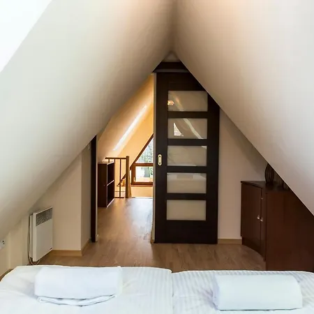 Udanypobyt Przy Polanie Apartment